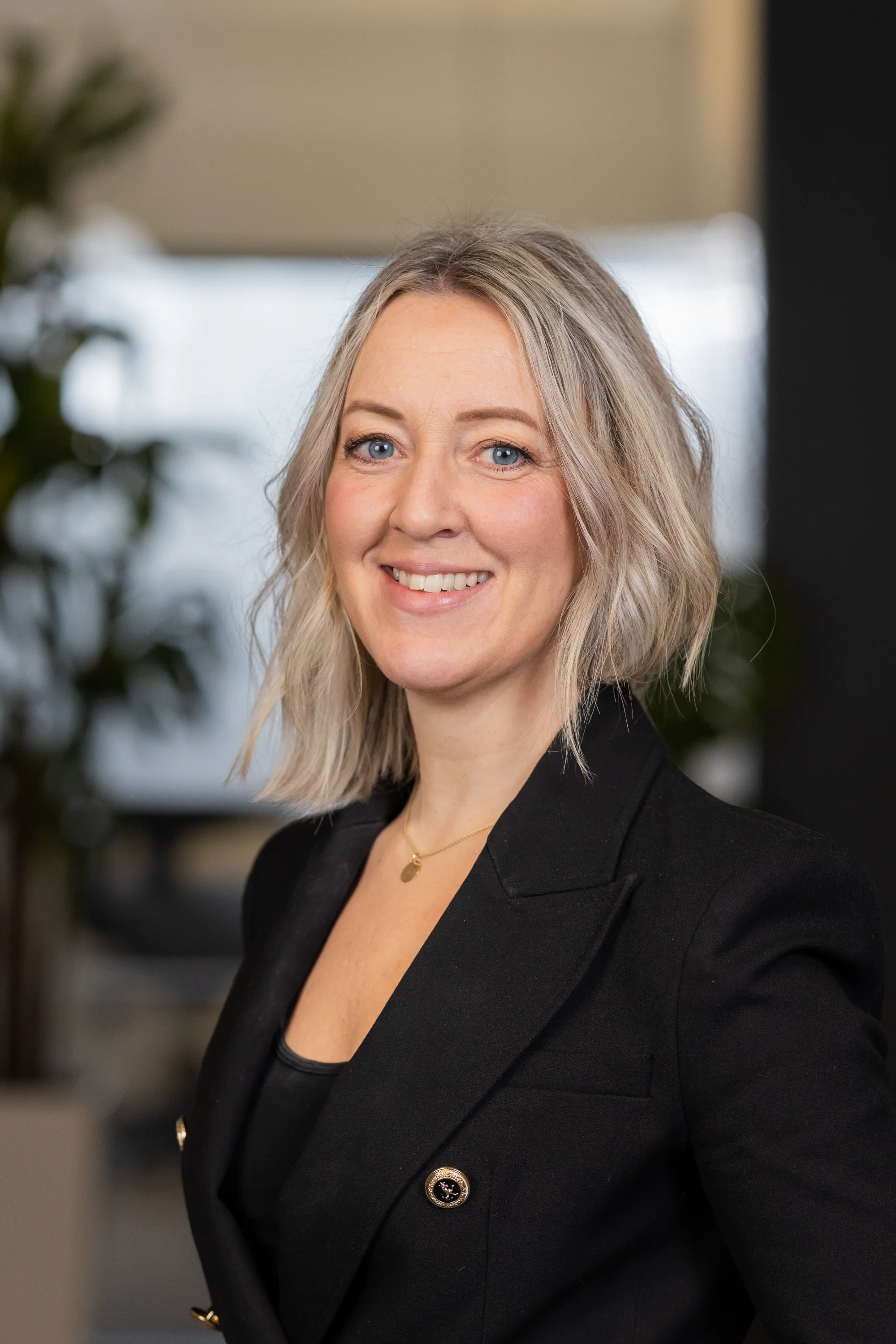 Katrine Flotve Lunde, AM hos Kjosavik Møbel