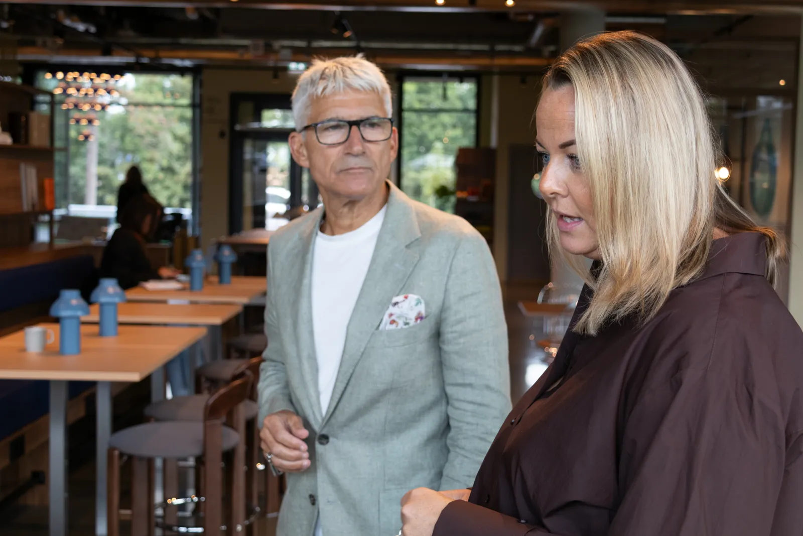 Teo K. Luisa og Trine Haraldsen i restauranten